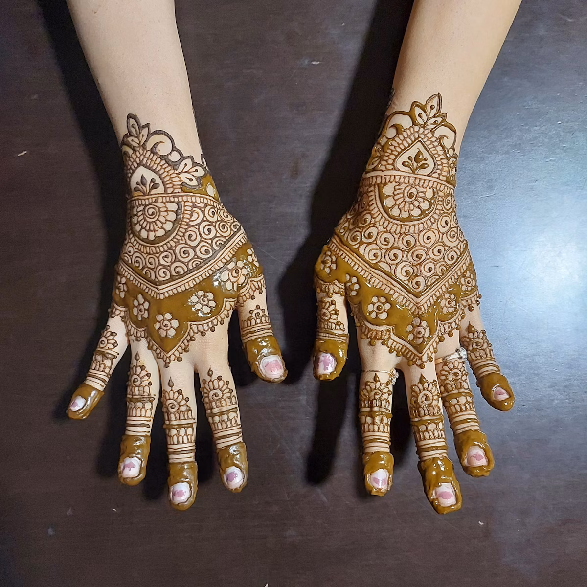 Semibridal Henna