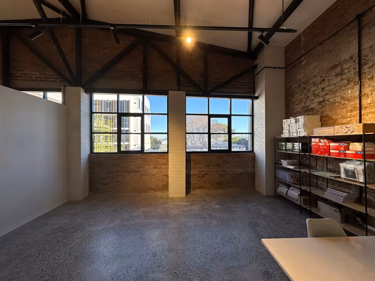 Showroom 2B - 70 sqm